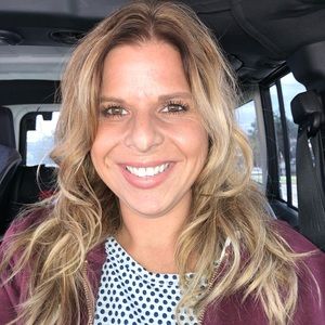 Meet your Posher, Andrea